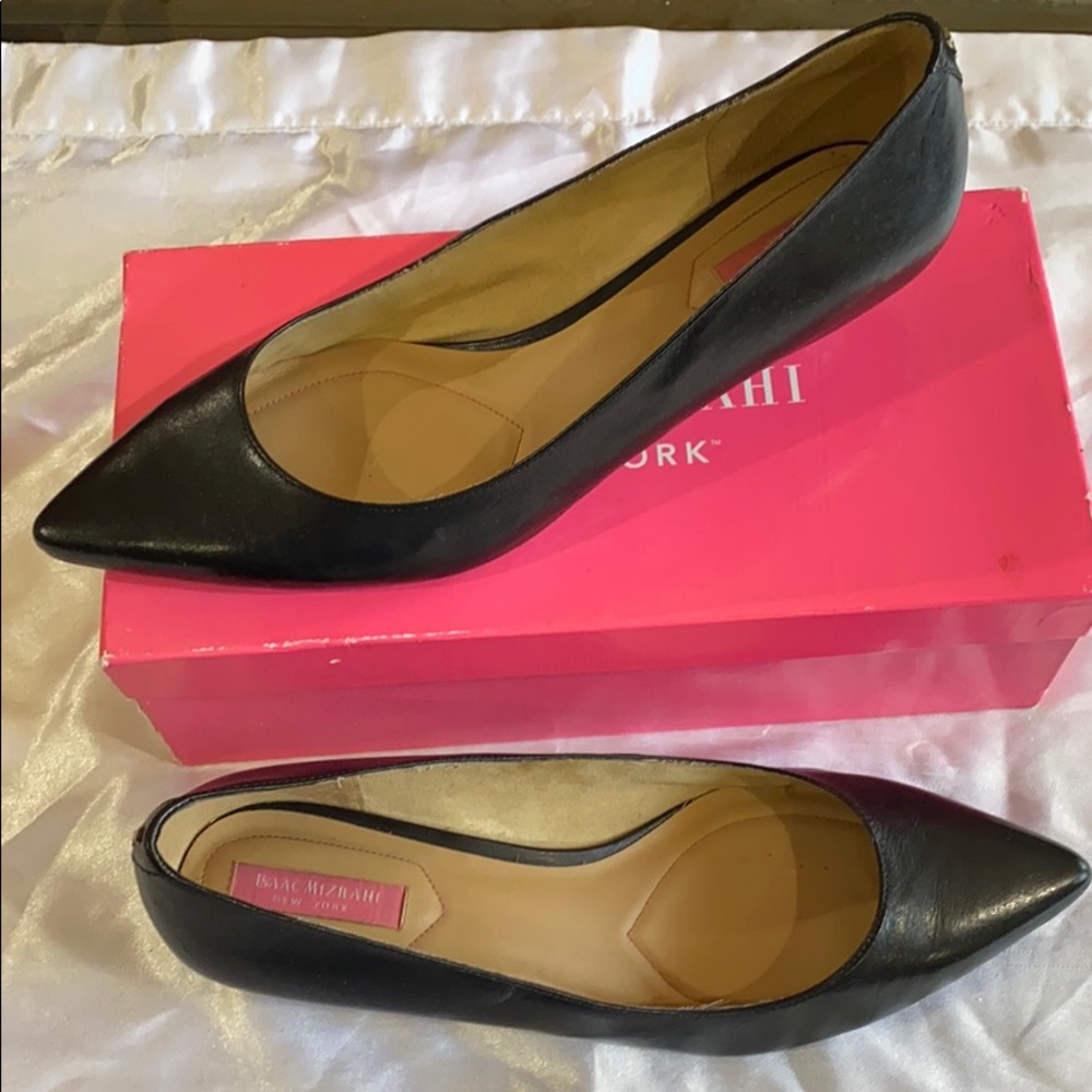 Isaac Mizrahi Black Leather Women’s Shoe